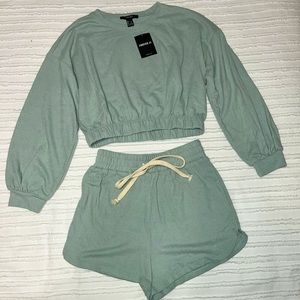 Cute matching shorts sweat set! Lightweight cotton/polyester material. Tags on!